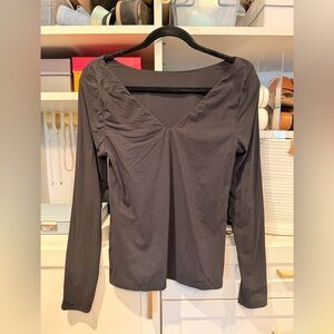 White House Black Market Black V-Neck Long Sleeve Top Forme